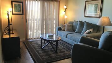 Condo, Multiple Beds, Hot Tub, Garden View | Living room | TV