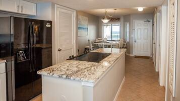Condo, Multiple Beds, Private Pool, Ocean View | Private kitchen | Fridge, microwave, stovetop, dishwasher