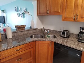 公寓客房, 多張床, 私人泳池, 海景 | 私人廚房 | 雪櫃、微波爐、爐具、洗碗機