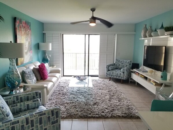 Condo, Multiple Beds, Private Pool, Ocean View | Living room | TV