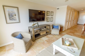 Condo, Multiple Beds, Balcony, Ocean View | Living room