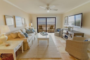 Condo, Multiple Beds, Balcony, Ocean View | Living room