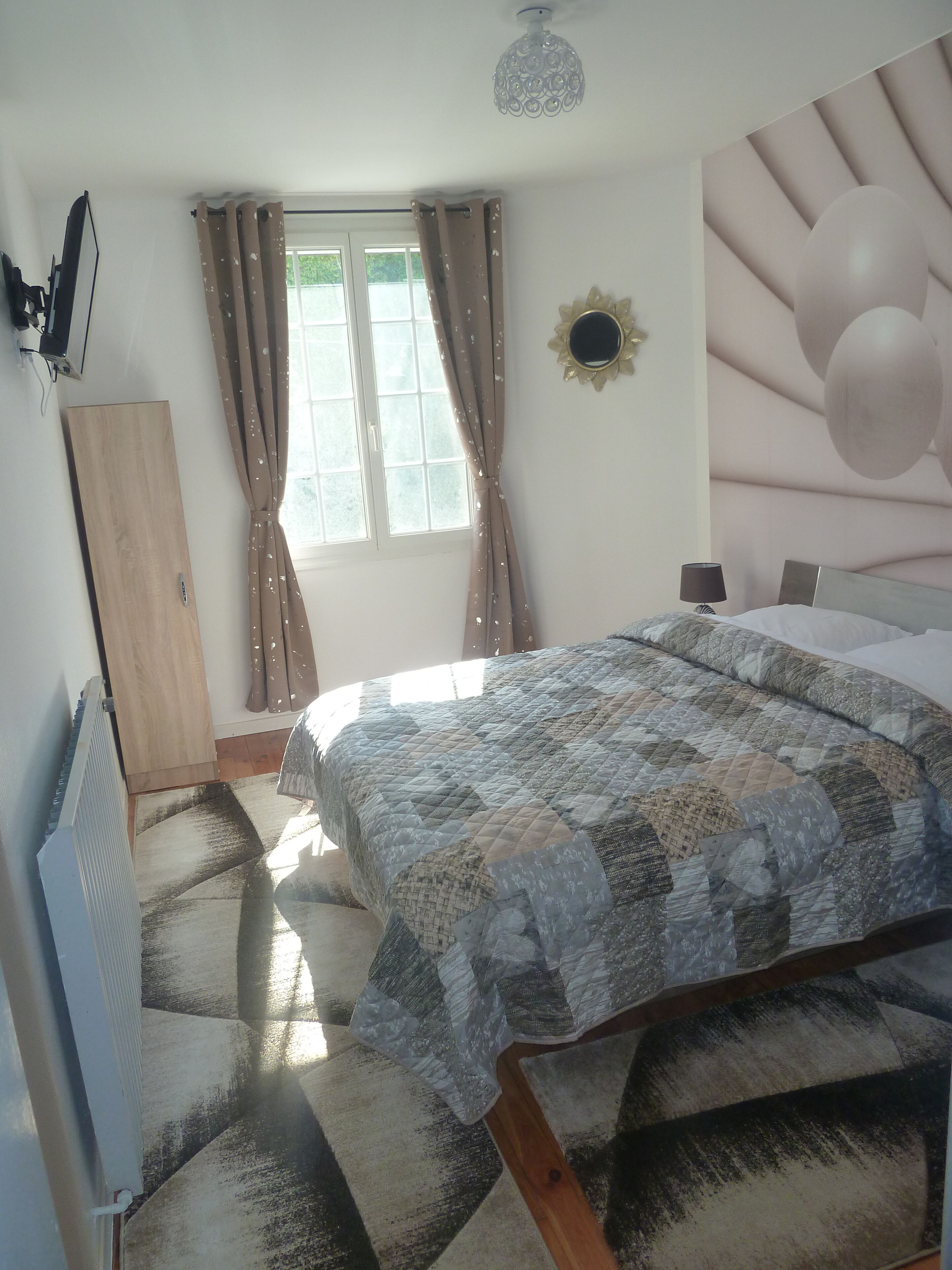 ELIZONDOA 5 House >>