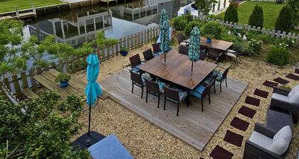 One Block to Beach, No Steps to Enter, Waterfront Fenced in Decks, Sleeps 20
