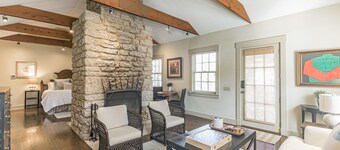 Carriage House, 7 minutes from downtown Louisville