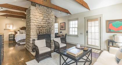 Carriage House, 7 minutes from downtown Louisville