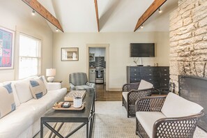 スマートテレビ、暖炉