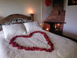 Romantic Double Room | Free WiFi, bed sheets - Iwoka Ecoturismo (La Calera)