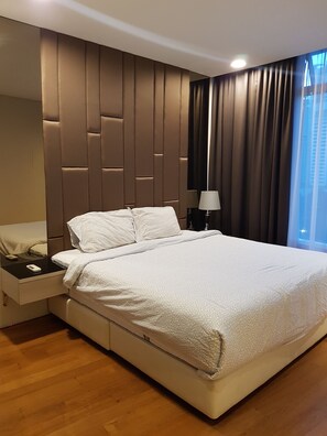 Comfort-Apartment | Verdunkelungsvorhänge, Bügeleisen/Bügelbrett, kostenloses WLAN