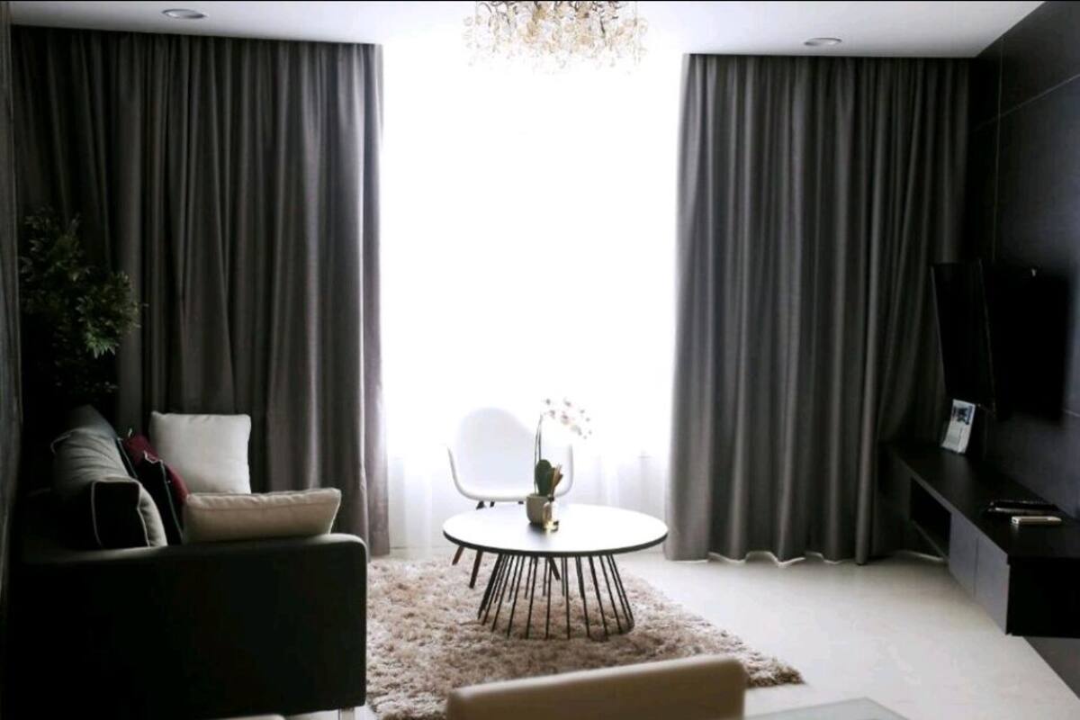 Comfort Apartment | Living area | Smart TV