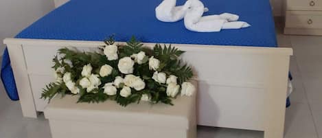 Classic Triple Room, Balcony | Desk, soundproofing, free WiFi