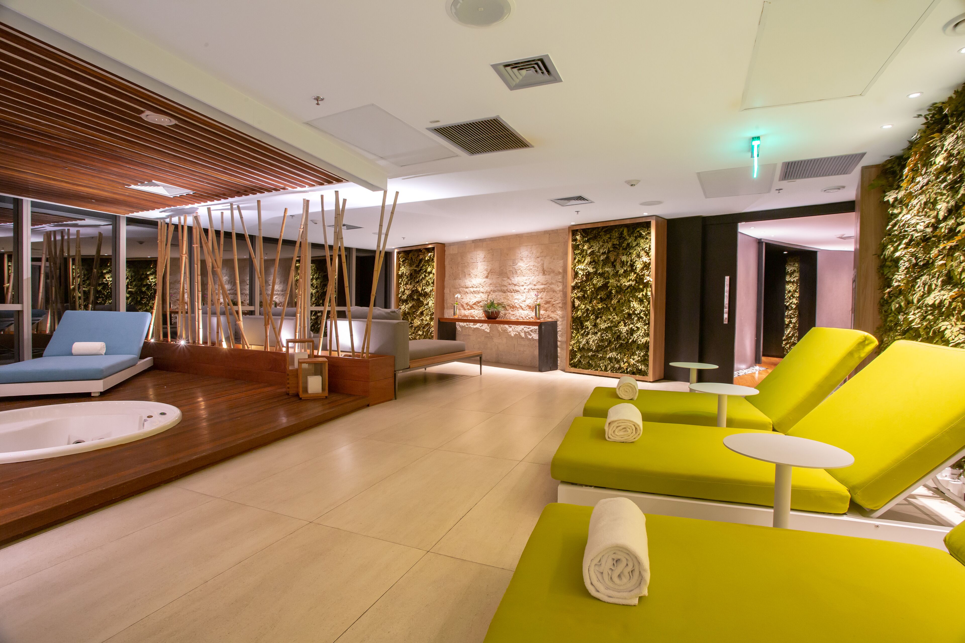 couples treatment room(s)