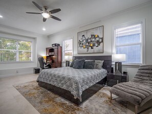 8 bedrooms, in-room safe, desk, iron/ironing board