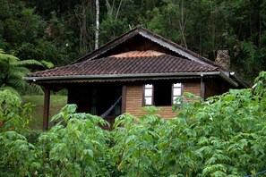 Chalet, baignoire à jets (Beija Flor) | 1 chambre, minibar, rideaux d’obscurcissement, fer et planche à repasser