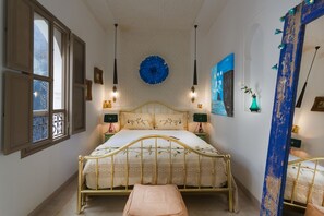 Double Room (The Blue Room) | Premium bedding, pillowtop beds, individually decorated - Riad Lumière (Marrakech)