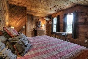 2 bedrooms, iron/ironing board, WiFi, bed sheets - Hunter Cove Cabin #5 in the Hunter Cove Cabins Community! (Rangeley)