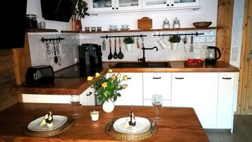 Réfrigérateur, four, plaque de cuisson, lave-vaisselle