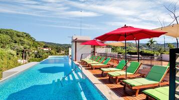 Piscine extérieure, piscine chauffée