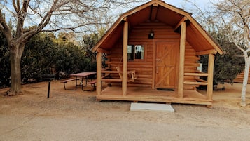 Basic Cabin | Terrace/patio