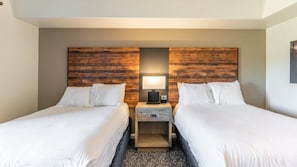 2 bedrooms, in-room safe, WiFi, bed sheets - Steamboat Springs | Ski & Soak | 2BR Deluxe (Steamboat Springs)
