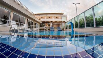 Piscina externa