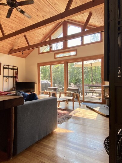 Relaxing Catskill Mountain Cottage.   