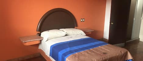 Habitación básica | Edredón y ropa de cama