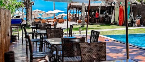 Poolside bar