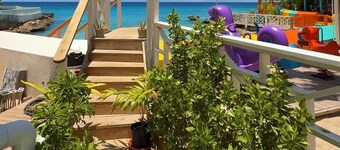 Mukava Maho Beach Studio