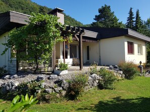 Exterior - Holiday home Luma (with terrace and garden) (Egerkingen)