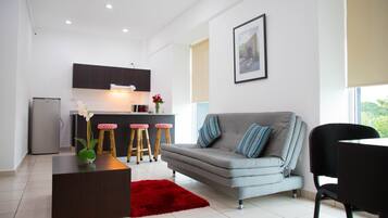 Business Suite | City view