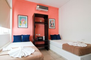 Standard Room | Minibar, in-room safe, iron/ironing board, free WiFi - Hotel Boutique Kinyaah (Mérida)