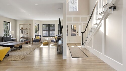 Open Floor Plan, Generous-Sized Rooms, Close to Golf and Ocean Beaches