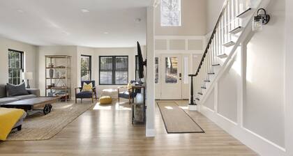 Diseñador Southampton Home en un lugar apartado cerca del golf, la ciudad, las playas con piscina privada, capacidad para 14