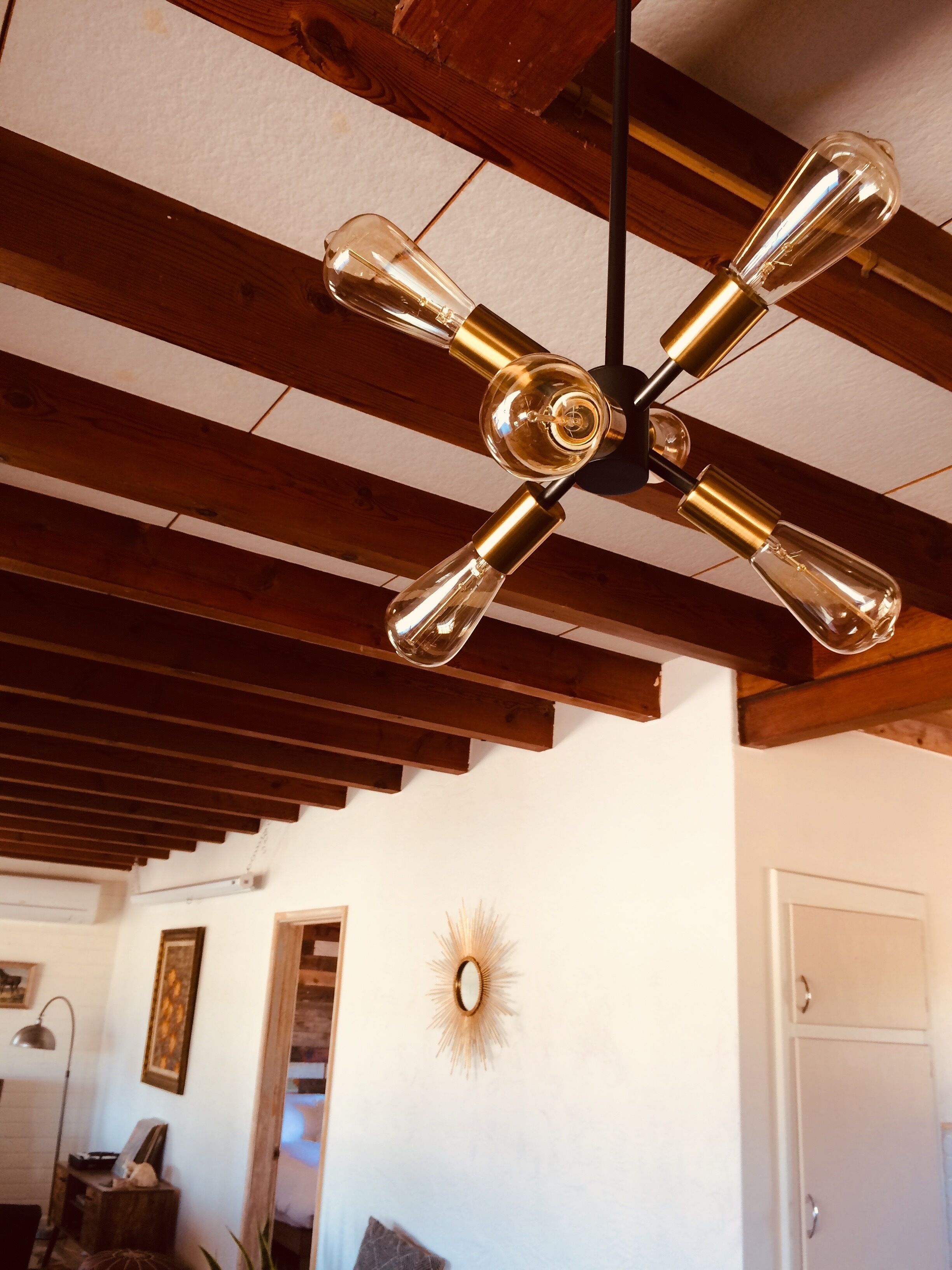 Rancho de Soñadores Mid-Century Brick Cabin w/ Hot Tub