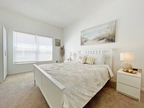 5 bedrooms, iron/ironing board, WiFi, bed sheets