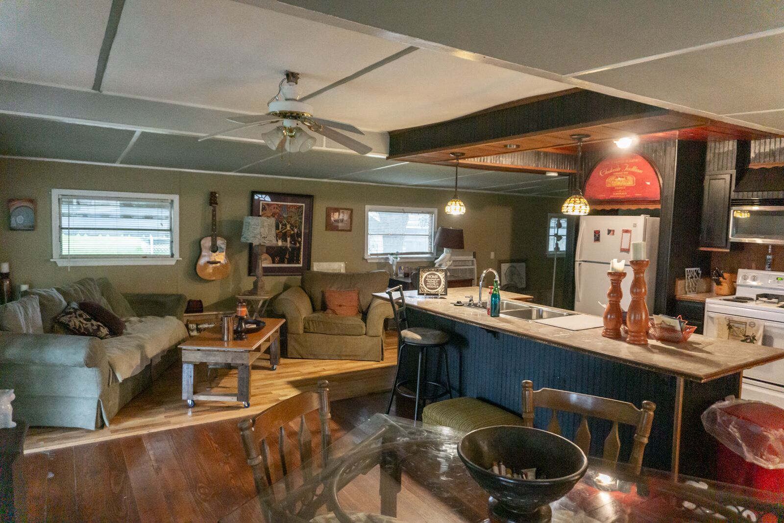 Relaxing Cabin 30 mins from Downtown Memphis with King Bed at Horseshoe Lake