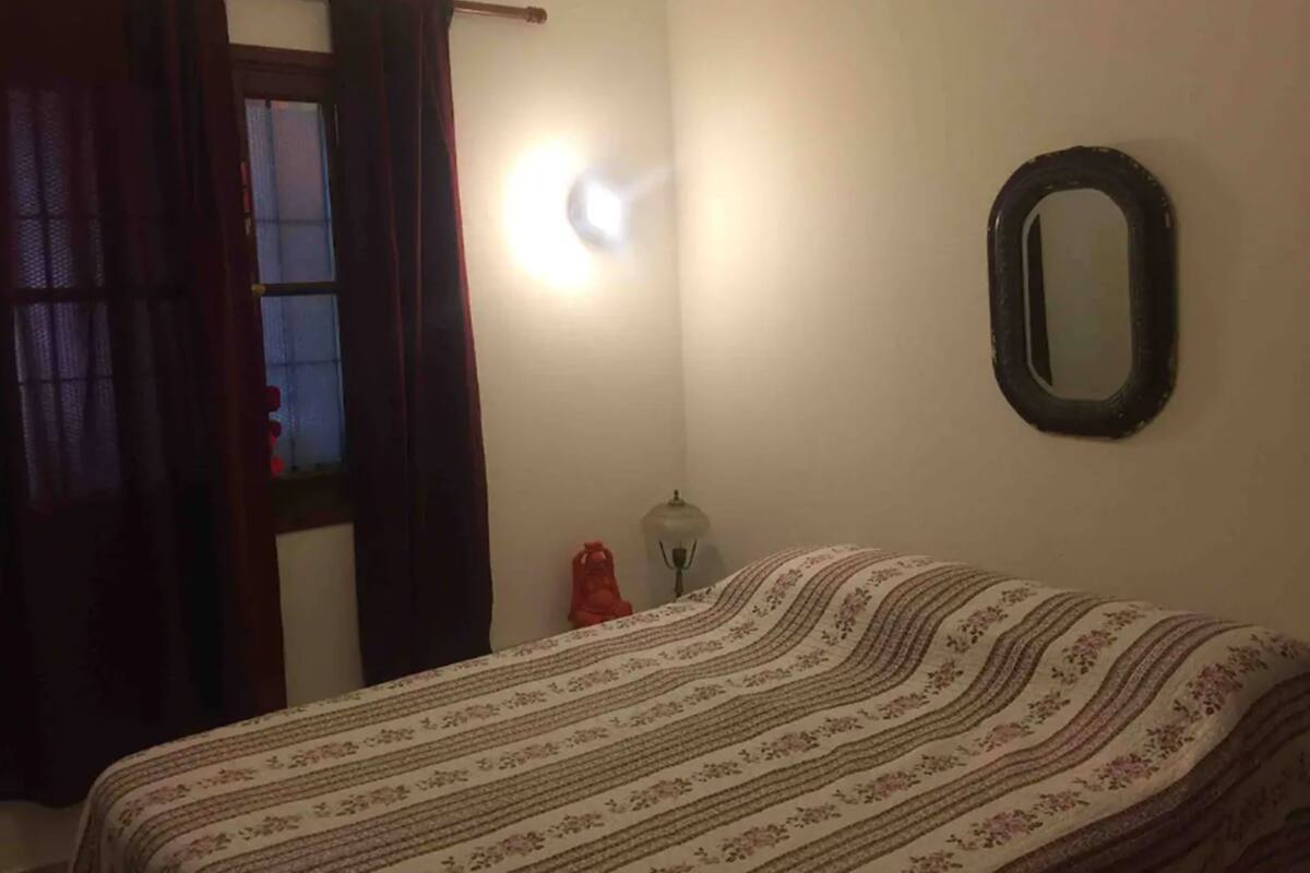 Classic-Zimmer | Verdunkelungsvorhänge, schallisolierte Zimmer, Bügeleisen/Bügelbrett