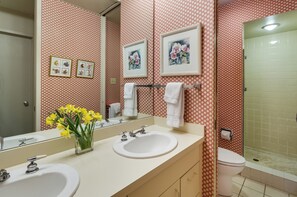 Hair dryer, towels - Aspen Alps Three Bedroom Condo near town (Aspen)