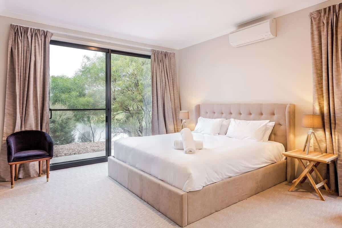 4 Schlafzimmer, Bügeleisen/Bügelbrett, WLAN, Bettwäsche