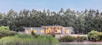 Bonnie and Piper Lakeside and Wine Country Living