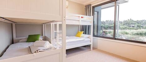 8 Schlafzimmer, Bügeleisen/Bügelbrett, WLAN, Bettwäsche