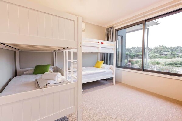 8 Schlafzimmer, Bügeleisen/Bügelbrett, WLAN, Bettwäsche