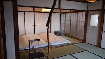 1 bedroom, desk, free WiFi, bed sheets