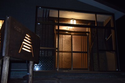 A house with a panoramic view of the Sea - Blue 2001 / Suttsu-gun Hokkaidō