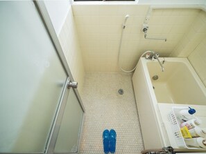 Hair dryer, towels