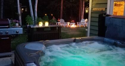 Cozy Cabin/Near Lake/Sugarloaf/Hike/Snowmobile ATV Access/Pets ok