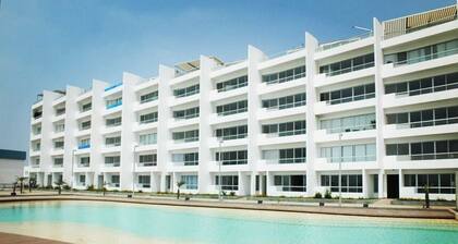Flat de Playa - New Asia Condominium