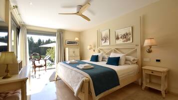 4 slaapkamers, een kluis op de kamer, een strijkplank/strijkijzer