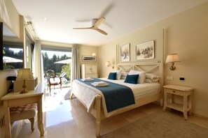 4 bedrooms, in-room safe, iron/ironing board, travel crib